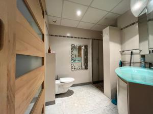 Hippodrome, plages, parking privé, climatisation