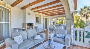 Marquesa BH by CARLOSFERIEN