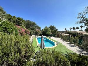 Villa Les Bancaous climatisée pour 6 personnes avec piscine privée dans le Domaine de Valcros à La Londe-les-Maures