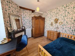 Maison Bourgeoise classée 3 étoiles à 100 m des Bords de Loire avec parkings privés