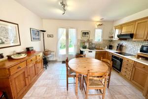 Maisons de vacances Maison de vacances tout confort - A 100m de la mer : photos des chambres