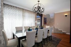 Luxury home walking distance to Blouberg beach