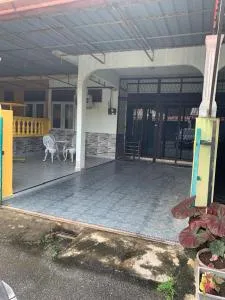 Syadah Homestay - Kampung Baharu