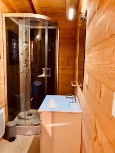 Campings Camping L'Enclave mobil-home : photos des chambres
