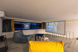 Zen Style Pool Access Townhouse