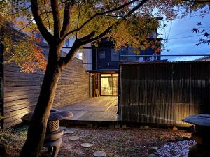 b hotel Kaniwasou 101 1BR good for 10PPL in the scenic Island of Miyajima