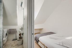 Notre-Dame de Paris Flat by GuestReady