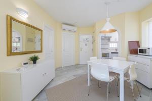 J08 La Cartuja - Apartment