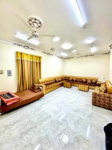 Shakir house