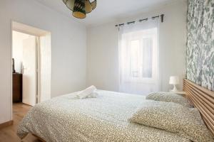 Joli appartement tout juste rénové vue sur léglise