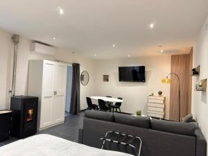 Spacieux Studio Proximité Aéroport Charleroi