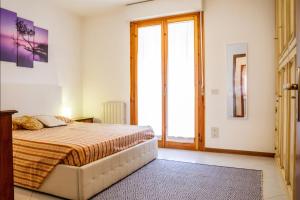 On the notes of the sea