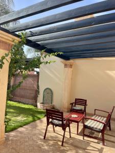 Villa piscine privée sans vis-a-vis,35km Agadir