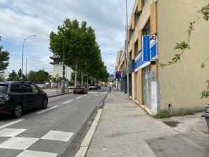 Appartements Logement 2 chambres spacieux Lit King Verdun parking gratuit : photos des chambres
