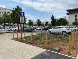 Appartements Logement 2 chambres spacieux Lit King Verdun parking gratuit : photos des chambres