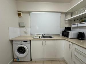 King George Nest - With Parking in Victoria Park