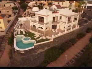 LuxuryVilla HeatedPool CostaAdeje PanoramicSeaView