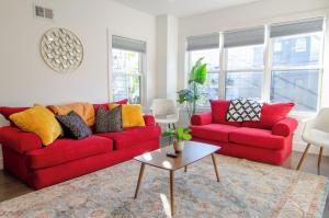 Charming 2 bedroom apartment with WiFi AC in terrific Jersey City