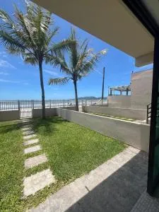 Casa na Praia Frente Mar 01 - Portobelo