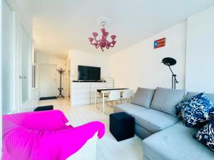 Warsaw Washington Avenue Apartment