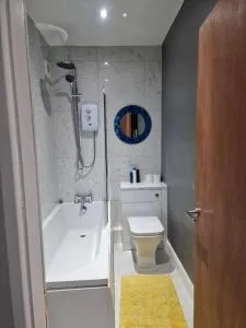 Stella Lounge - Apperley Bridge