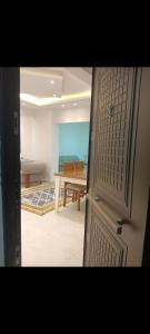 القاهره مدينه نصر مكرم عبيد عقار رقم 32 شارع محمد عوض