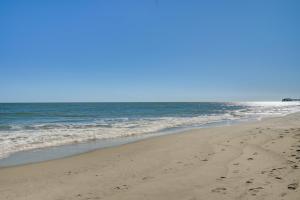 2 Blocks to Ocean: Garden City Beach Home w Pool!