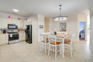 2 Blocks to Ocean: Garden City Beach Home w Pool!