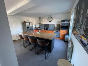 Villa avec piscine et jacuzzi chauffée