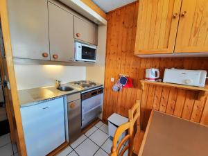 Studio cabine 4 pers, balcon, proximité télécabine, Preyerand - FR-1-452-320