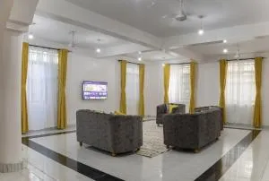 Leah's Luxury Villa - Utange