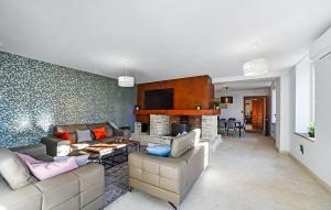 Maisons de vacances Stunning Home In Orsan : photos des chambres