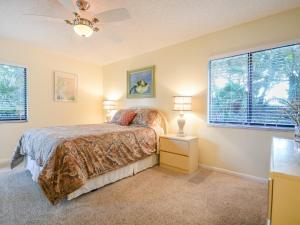 Updated Sea Woods Corner! Near Pool & Beach Access - SC162