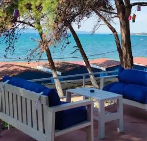 Güzelyalı Sohbet Tesisleri - 埃杰阿巴德