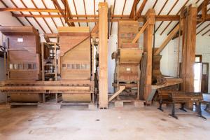 Fazenda centenária com piscina e cachoeira