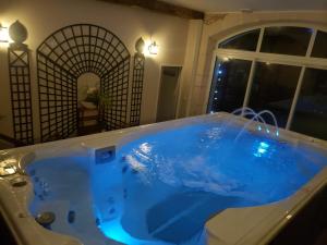 B&B / Chambres d'hotes La Ferme du BoisDieu : photos des chambres