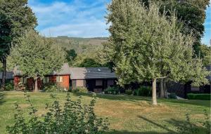 2 Bedroom Gorgeous Home In Rendeux