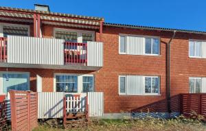 2 Bedroom Nice Apartment In Hyltebruk