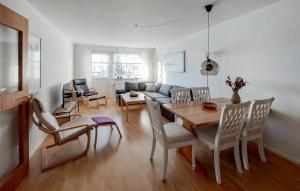 2 Bedroom Nice Apartment In Hyltebruk