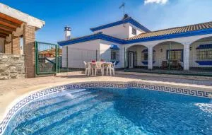 5 Bedroom Gorgeous Home In Los Barrios - Gibilterra