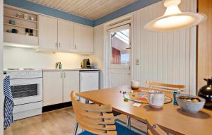 Lovely Home In Hjørring With Wifi