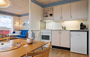 Lovely Home In Hjørring With Wifi