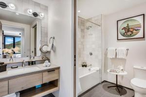 Electric Pass Lodge 604 by Snowmass Mountain Lodging