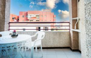 2 Bedroom Cozy Apartment In Oropesa