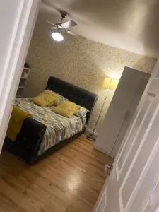 LA Mansion - 西布罗姆维奇