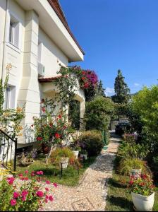 Villa Ruya-PrivatePool-SeaView-GamesRoom