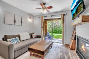 King Bed Patio Scenic Views Pickleball