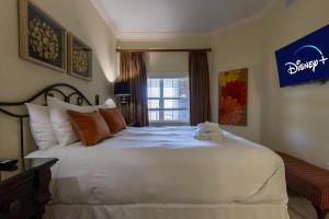 3BR Family Apartment for 8 Peaceful Residential Retreat