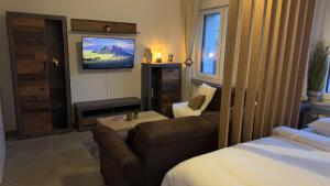 Moderne Wohnung mit Waldflair und Kaffeegenuss