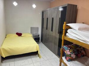 Piscina, Churrasqueira, Ar Condicionado e 3 Vagas de Garagem